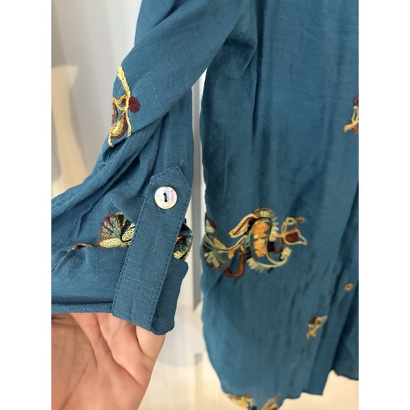 Fig & Flower Embroidered Floral Paisley Roll-Tab Tunic Blouse Turquoise Teal S - Picture 2 of 9